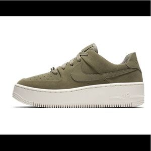 Nike Air Force 1 Sage Low - Olive Green Suede - 7